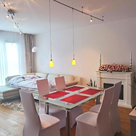 Modernes Studio-Apartment Nahe Zentrum Mit Garagenplatz Vienna Exterior photo
