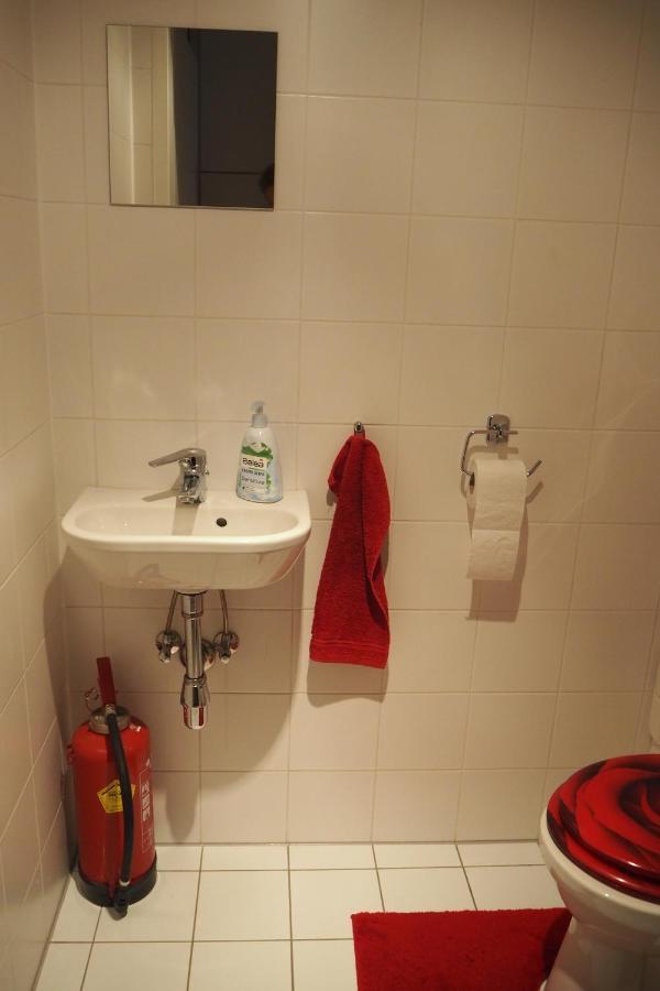 Modernes Studio-Apartment Nahe Zentrum Mit Garagenplatz Vienna Exterior photo